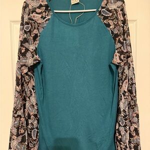 Grace & Emma Teal Paisley Batwing Sleeve Women's Western Top Size Lg NWT